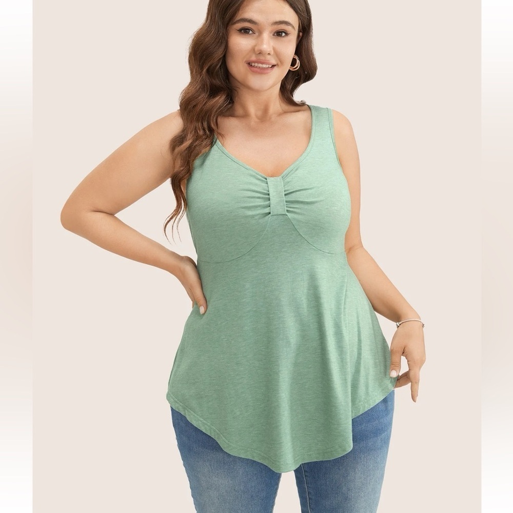 BloomChic Plus Size 4XL Solid Ruched Detail Asymmetrical Hem Tank Top us26